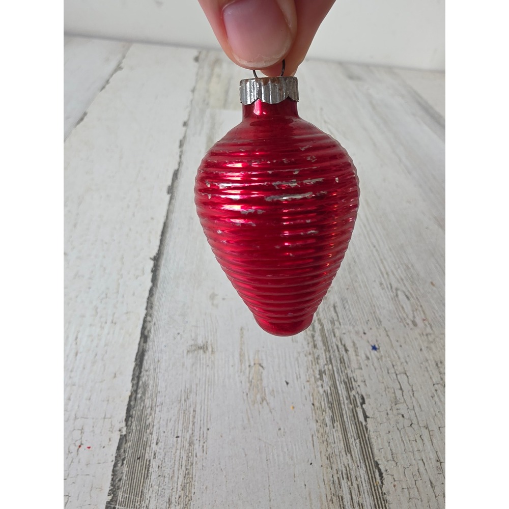 Vintage shiny brite Chinese lantern red glass ornament Mercury Xmas tree